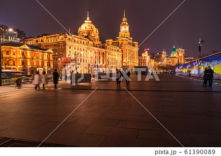 《上海》上海租界の洋館・外灘の夜景 61390089