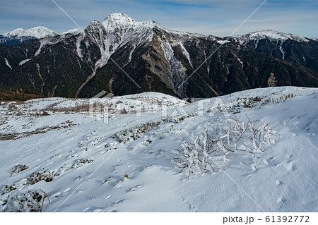 南アルプス　初冬の塩見岳 61392772