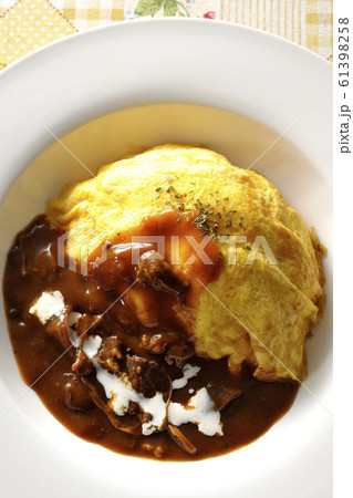 オムライス 61398258