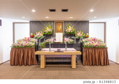 斎場・祭壇・お葬式・通夜・式場・告別式・葬儀・葬祭 ・家族葬・供花・花・生花 斎場・祭壇・お葬式・通夜・式場・告別式・葬儀・葬祭 ・家族葬・供花・花・生花 61398815