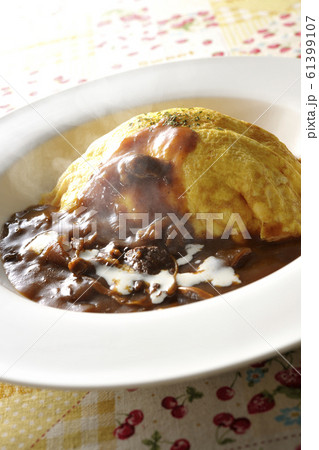 オムライス 61399107