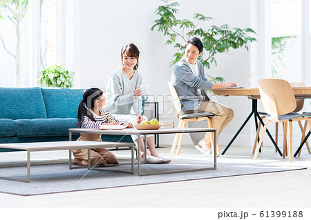 若い家族 若い家族 61399188