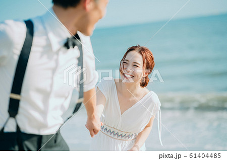 海辺のウェディングポートレート 海辺のウェディングポートレート 61404485