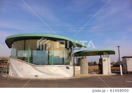 八高線用土駅の駅舎とコミュニティステーション 61408000