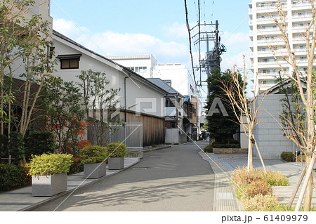 伊丹郷町の酒蔵のある路地風景 伊丹郷町の酒蔵のある路地風景 61409979