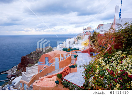ギリシャ　サントリーニ島の風景 61411410