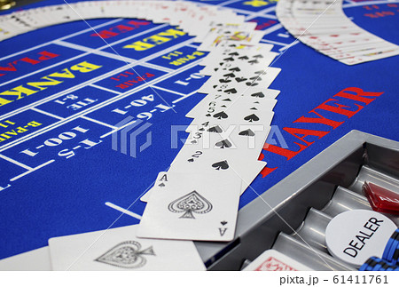 カジノ　IR　イメージ素材　カードゲーム　トランプ 61411761