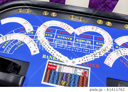 カジノ IR イメージ素材 カードゲーム トランプ カジノ IR イメージ素材 カードゲーム トランプ 61411762