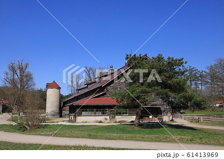 岩手　雫石　小岩井農場　上丸牛舎群　 61413969