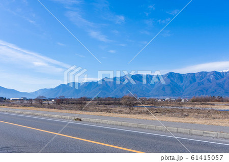 冬の松本市郊外 61415057