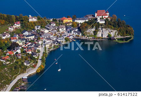 Peaceful autumn Alps mountain Traunsee lake and 61417522