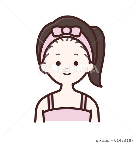 目元パックをする女性 目元パックをする女性 61423187