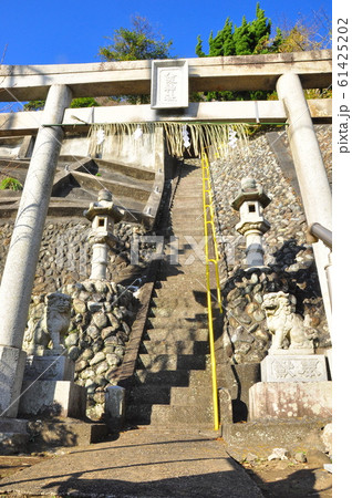 由比の町並み 八坂神社鳥居 由比の町並み 八坂神社鳥居 61425202