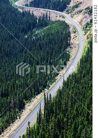 Road in mountains Road in mountains 61432182