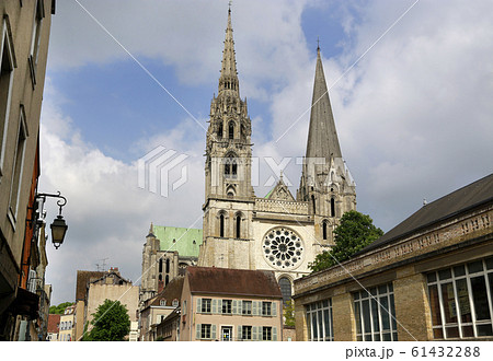 Cathedral of Notre-Dame in Chartres, France Cathedral of Notre-Dame in Chartres, France 61432288
