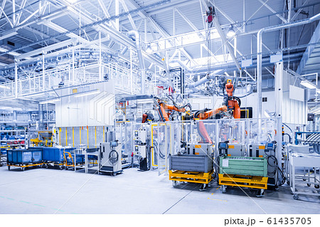 robots in a car plant 61435705