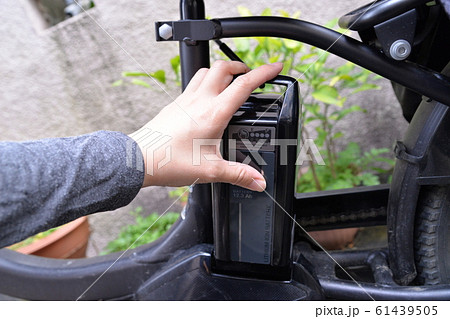 電動自転車の電池セット 61439505