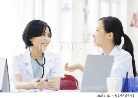 Doctor, nurse, hospital Doctor, nurse, hospital 61443441