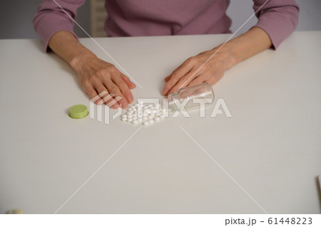 顔無しクスリ瓶 顔無しクスリ瓶 61448223