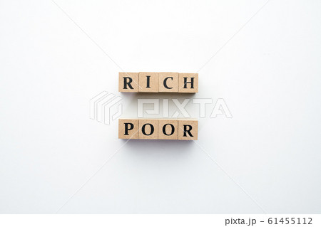 イメージ　リッチ　プア 61455112