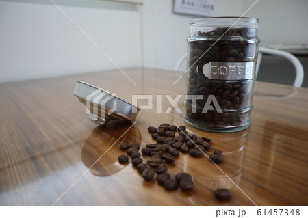 コーヒー 61457348