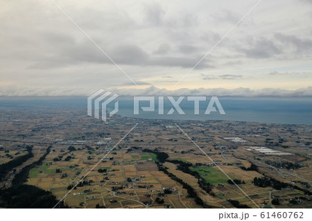 滑川市千鳥地区からの富山平野　冬 61460762