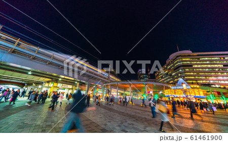 日本の東京都市景観 有楽町駅や新幹線などを望む 日本の東京都市景観 有楽町駅や新幹線などを望む 61461900