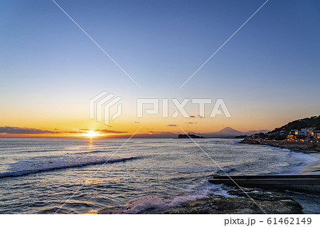 【神奈川県】稲村ケ崎　富士山　夕景 61462149