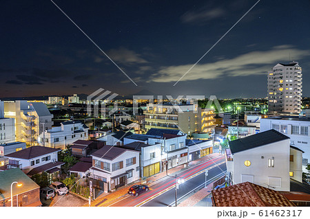 【神奈川県】江ノ島周辺の街並み　夜景 61462317