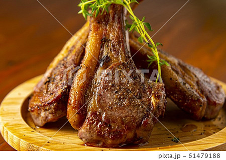 美味しいラム肉のスペアリブ 61479188