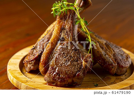 美味しいラム肉のスペアリブ 61479190