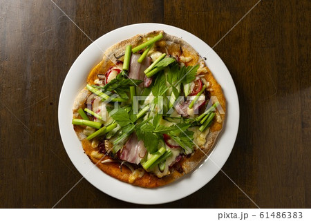 美味しいピザ 61486383