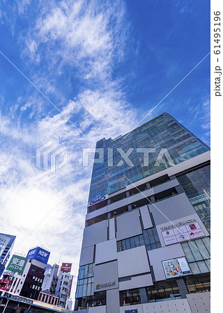 再開発工事が進む渋谷駅西口の風景 完成した渋谷フクラスと東急プラザ渋谷 再開発工事が進む渋谷駅西口の風景 完成した渋谷フクラスと東急プラザ渋谷 61495196