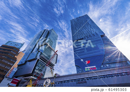 渋谷駅前の高層ビルディングと工事が進む銀座線の新ホーム(2019年12月) 渋谷駅前の高層ビルディングと工事が進む銀座線の新ホーム(2019年12月) 61495303