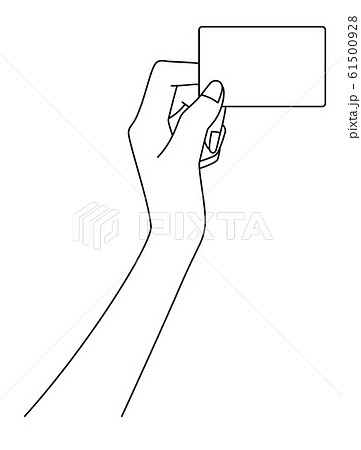 カードを持つ女性の手元 61500928