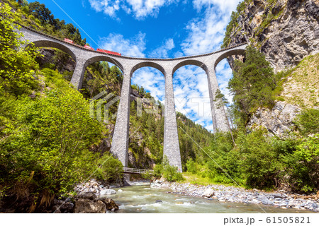 Landwasser Viaduct over river, Filisur, 61505821