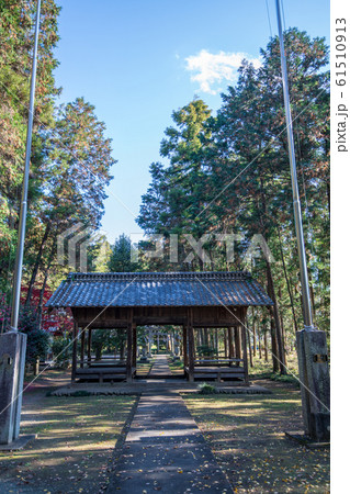 鎌形八幡神社 総門　埼玉県嵐山町 61510913
