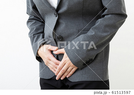 腹痛 61513597