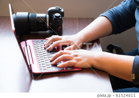 カメラ女子レタッチ カメラ女子レタッチ 61524811