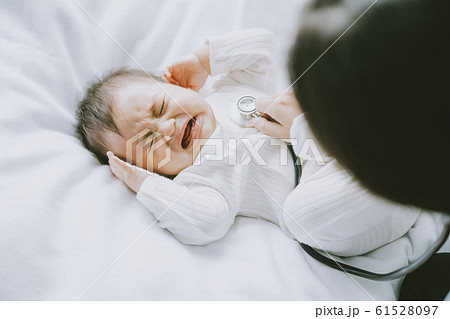 Baby boy newborn kid crying Baby boy newborn kid crying 61528097