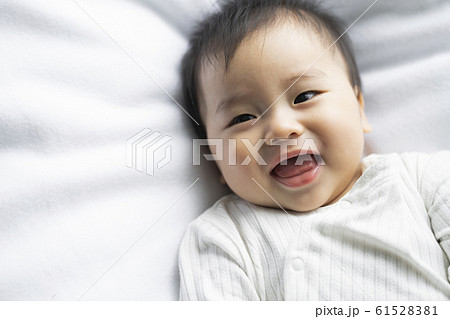 baby boy 6 month in bedroom 61528381