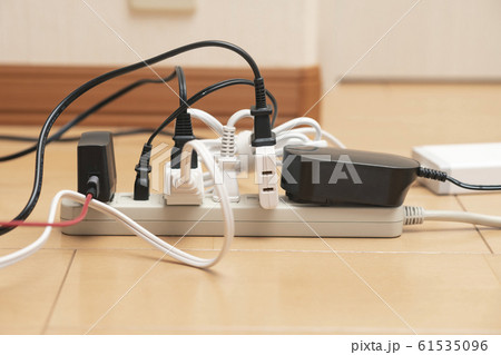 タコ足配線 タコ足配線 61535096