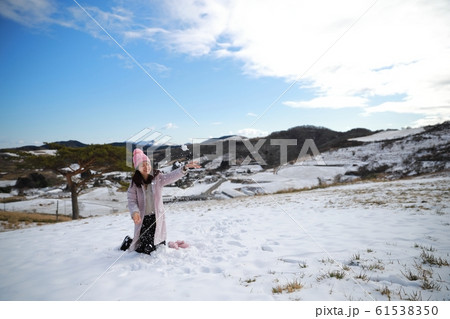 雪遊び 雪遊び 61538350