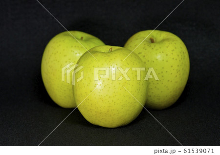 りんご（王林） 61539071