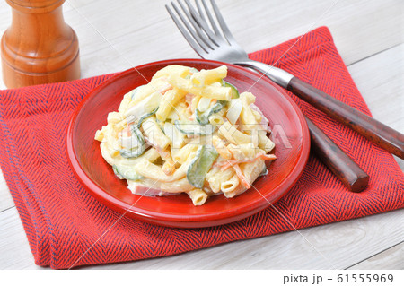 お惣菜の「マカロニサラダ」。 お惣菜の「マカロニサラダ」。 61555969