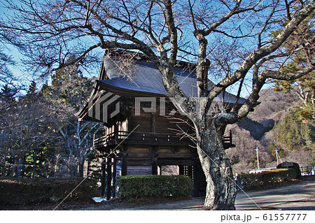 武田家終焉の地（景徳院三門） 61557777