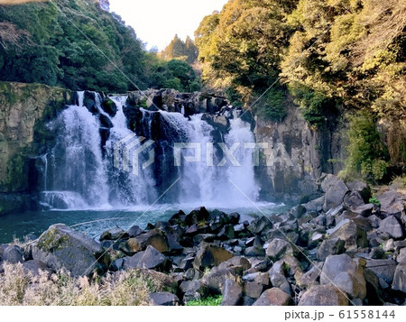 宮崎県都城市　関之尾の滝 61558144