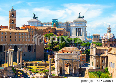 Forum and Victor Emmanuel 61560064