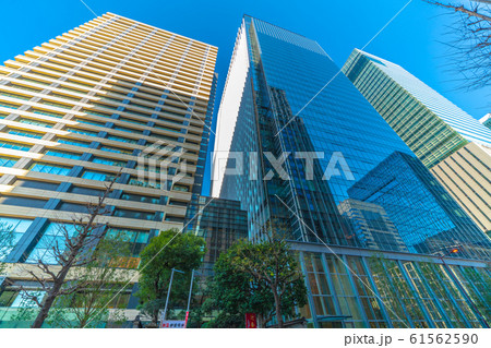 日本の東京都市景観 将門塚と大手町大規模複合開発「Otemachi One(大手町ワン)」などを望む 日本の東京都市景観 将門塚と大手町大規模複合開発「Otemachi One(大手町ワン)」などを望む 61562590