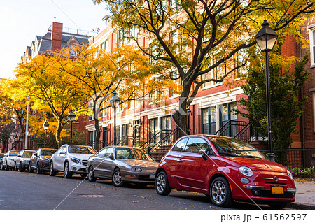 《ニューヨーク》ブルックリンの閑静な住宅街 61562597